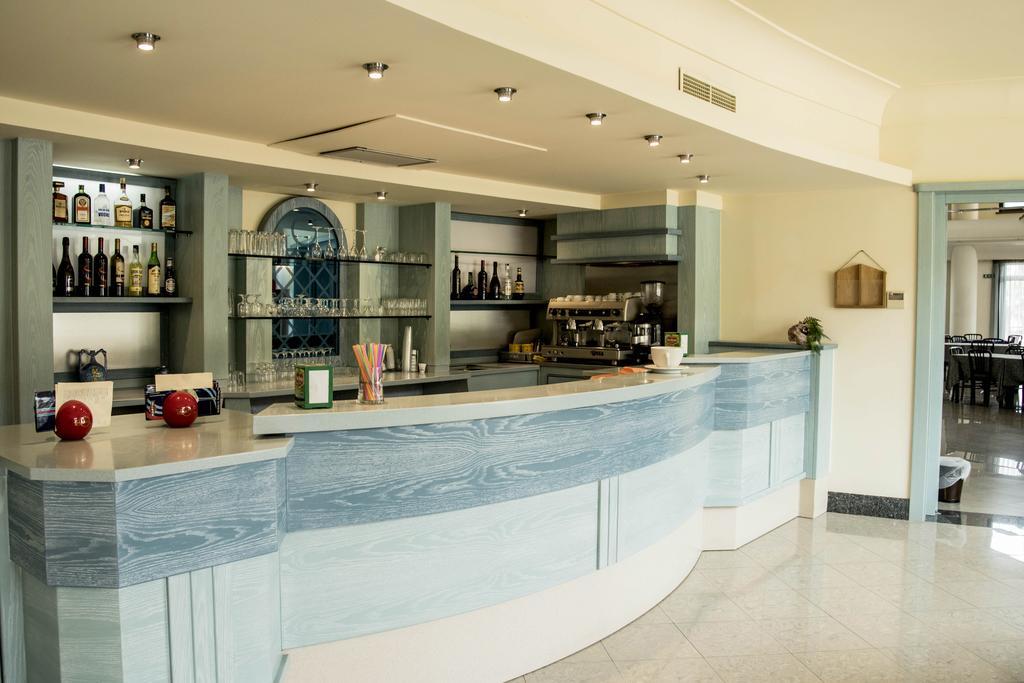 Hotel Resort Lido Degli Aranci Вибо Валентия Екстериор снимка