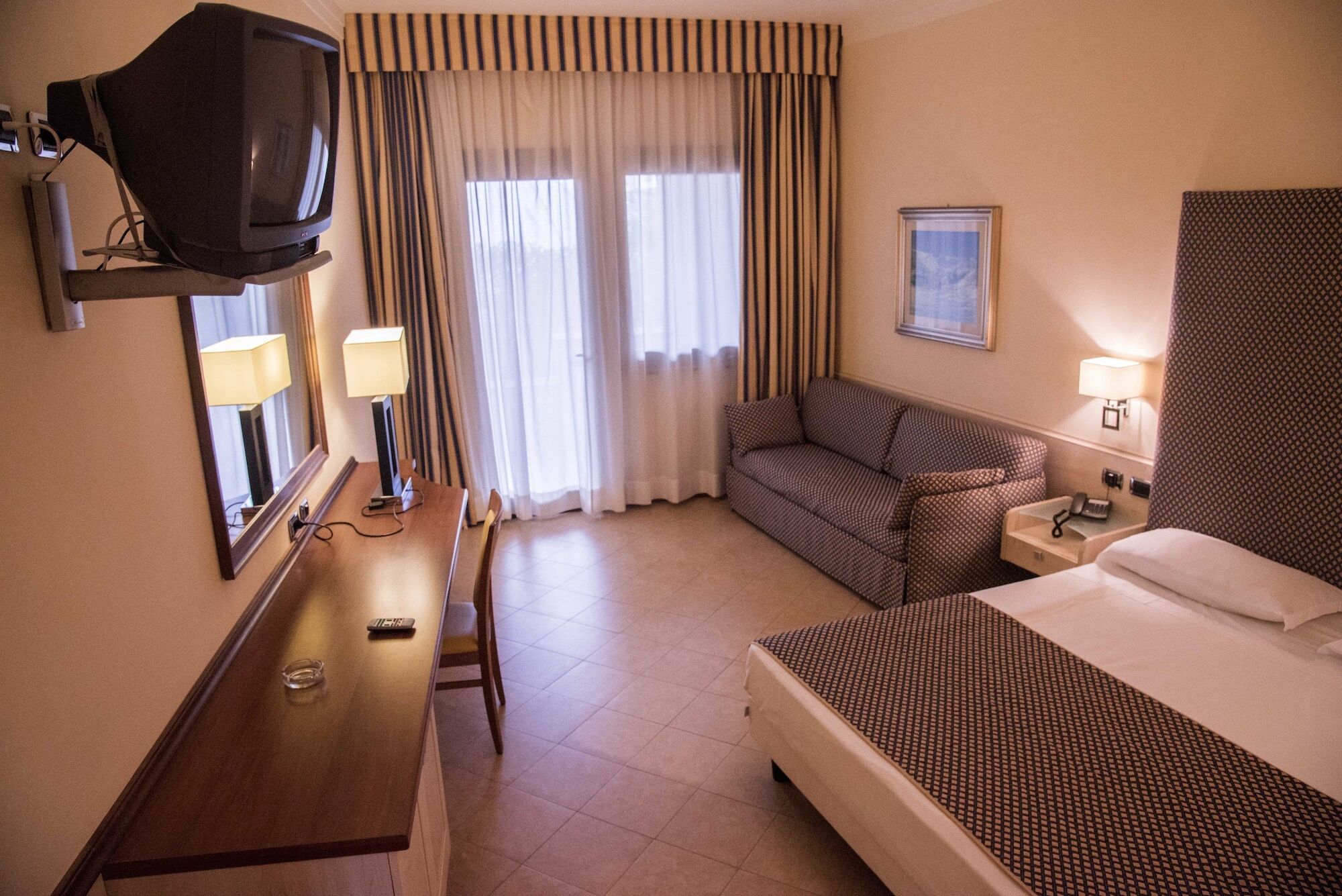 Hotel Resort Lido Degli Aranci Вибо Валентия Екстериор снимка
